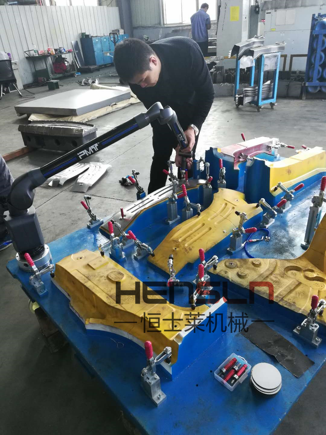 成品人视频免费看100部